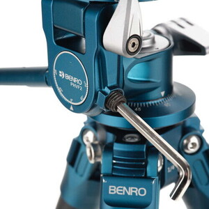  Benro SuperSlim Aluminum Series 0 Tripod with TSSL08APHVF2 Flip Head
